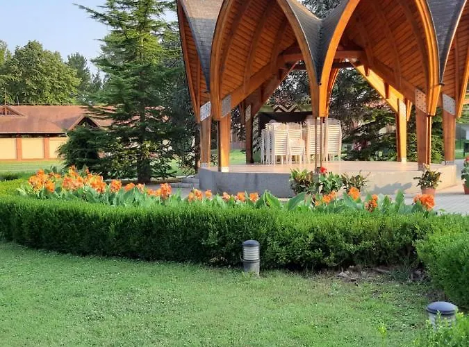 Aparthotel Melody 4*